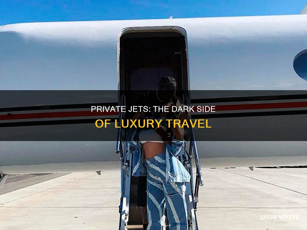 how much do private jets pollute