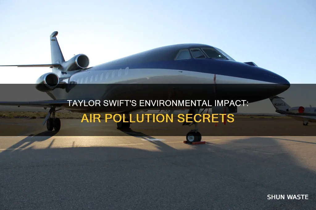 how much does taylor swift pollute the air